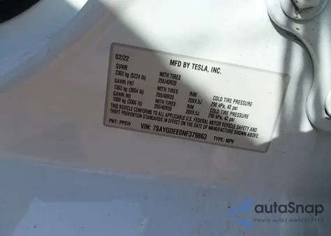 2022 Tesla Model Y Long Range Dual Motor All-Wheel Drive z USA, uszkodzony, nr VIN 7SAYGDEE0NF379863